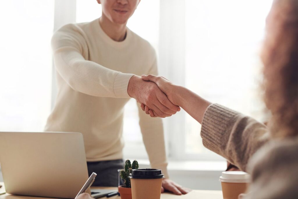 agência de marketing para restaurante — reunião de equipe