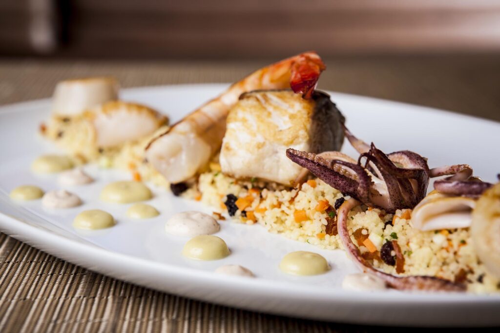 food styling restaurante — ingredientes frescos e materiais de fundo