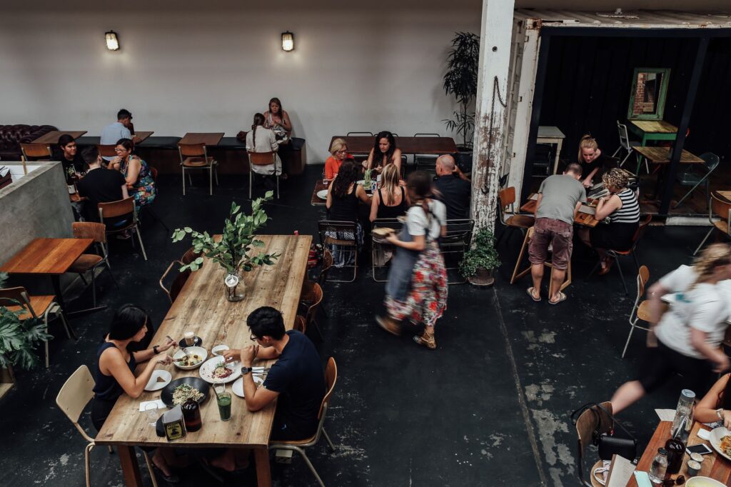 como atrair clientes para restaurante