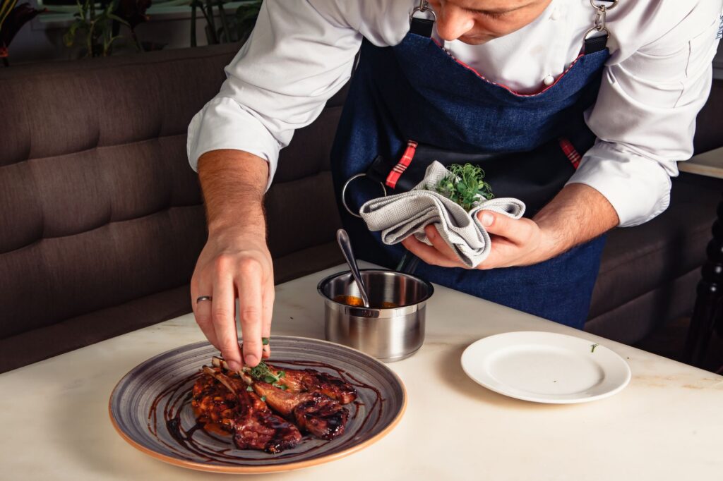 resultado profissional de sessão de fotografia contratada para restaurante
